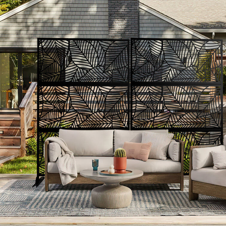Outdoor Privacy Screen Design and Installation